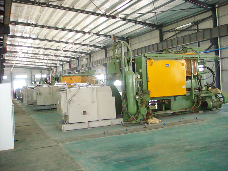 鎂合金熱室機熔爐